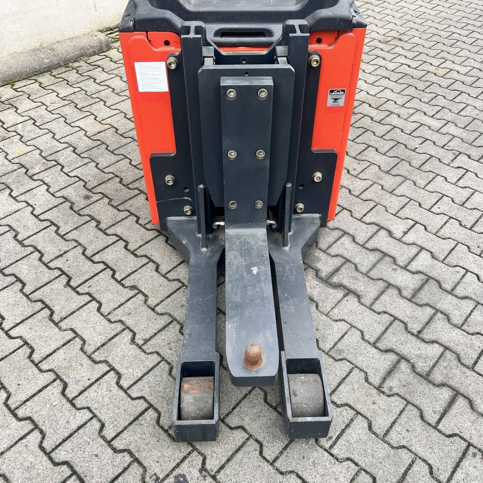 Linde P30 (132) - Trator elétrics: foto 4 Linde P30 (132) - Trator elétrics: foto 4