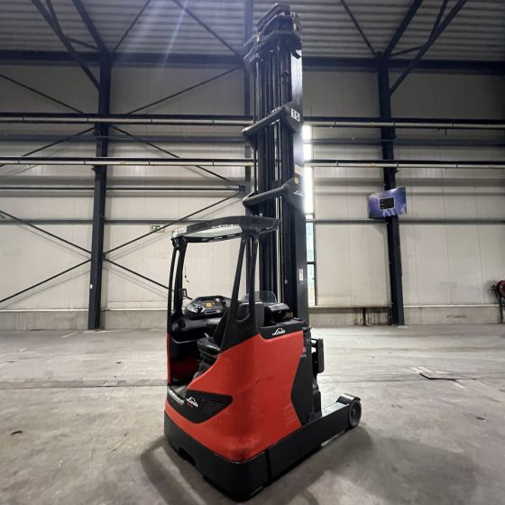 Linde R16HD (1120) - Empilhador retráctil: foto 1 Linde R16HD (1120) - Empilhador retráctil: foto 1