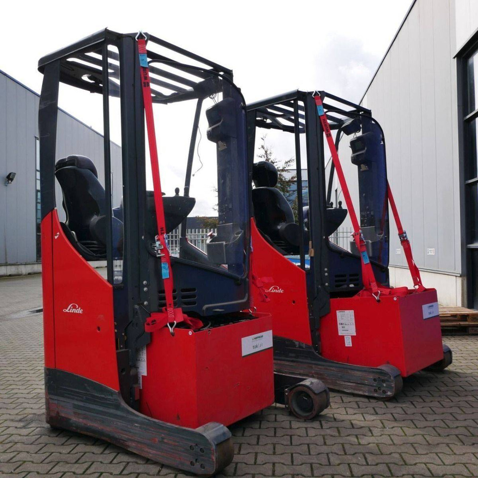 Linde R17XHD (116-03) - Empilhador retráctil: foto 2 Linde R17XHD (116-03) - Empilhador retráctil: foto 2