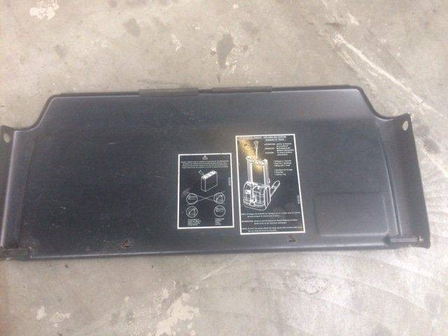 Motor cover for Linde L16, Series 372 - Carroceria e exterior para Equipamento de movimentação: foto 2 Motor cover for Linde L16, Series 372 - Carroceria e exterior para Equipamento de movimentação: foto 2