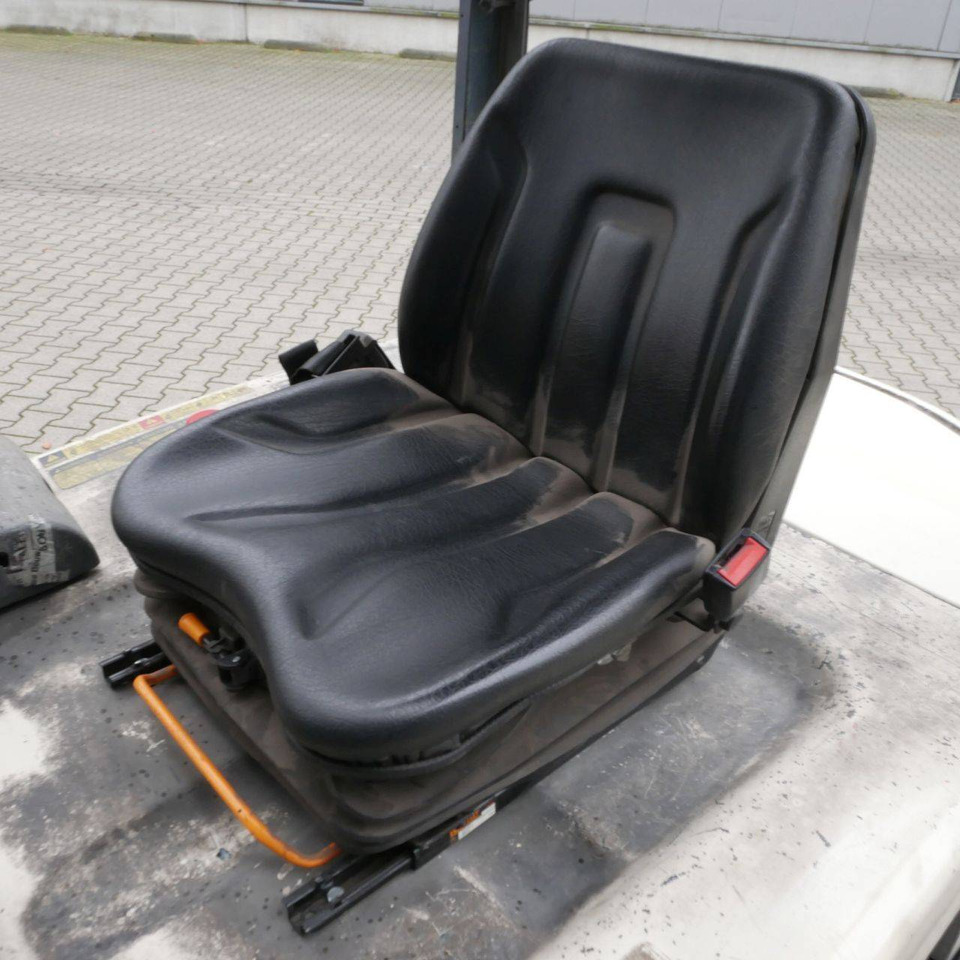 Nissan QX25 (Q02L25CU) - Empilhador elétrico: foto 4 Nissan QX25 (Q02L25CU) - Empilhador elétrico: foto 4