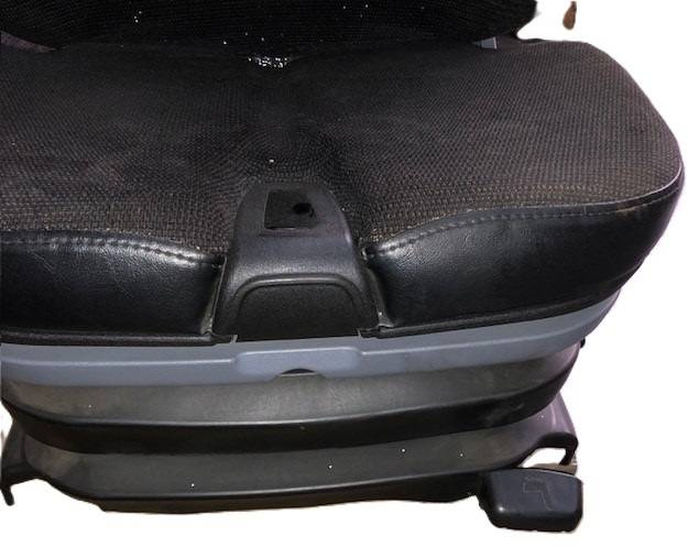 Seat for Linde /1120-01/ - Banco para Equipamento de movimentação: foto 3 Seat for Linde /1120-01/ - Banco para Equipamento de movimentação: foto 3