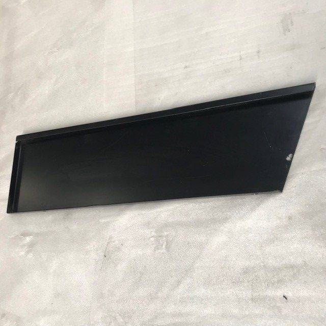 Side panel for OM Komstsu - Carroceria e exterior para Equipamento de movimentação: foto 2 Side panel for OM Komstsu - Carroceria e exterior para Equipamento de movimentação: foto 2