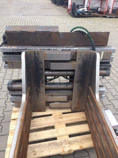 Stabau Bale clamp with sideshift - Grampo: foto 2 Stabau Bale clamp with sideshift - Grampo: foto 2