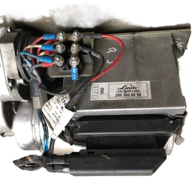 Steering motor for Linde - Direcção para Equipamento de movimentação: foto 4 Steering motor for Linde - Direcção para Equipamento de movimentação: foto 4