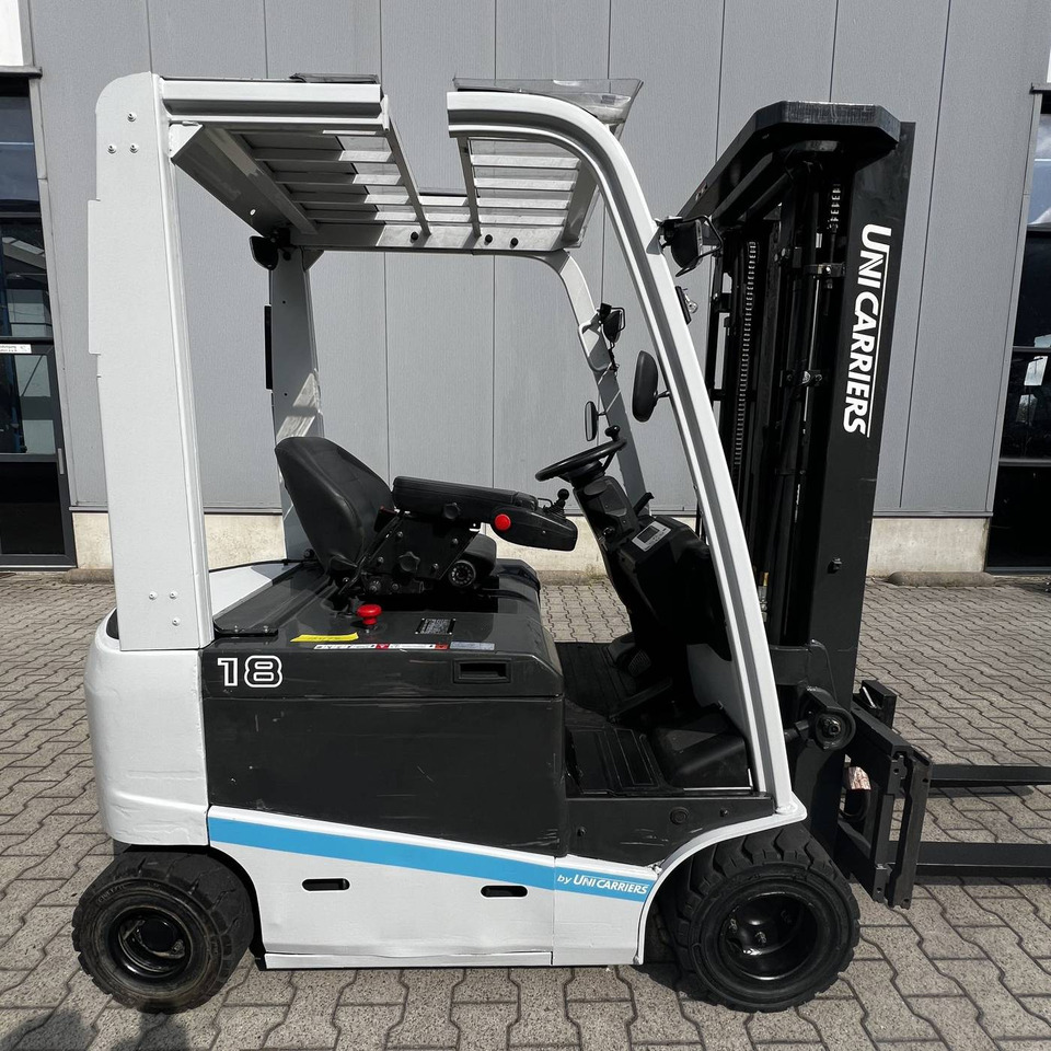 Unicarriers EF18 (JAG1N1L18Q) - Empilhador elétrico: foto 4 Unicarriers EF18 (JAG1N1L18Q) - Empilhador elétrico: foto 4