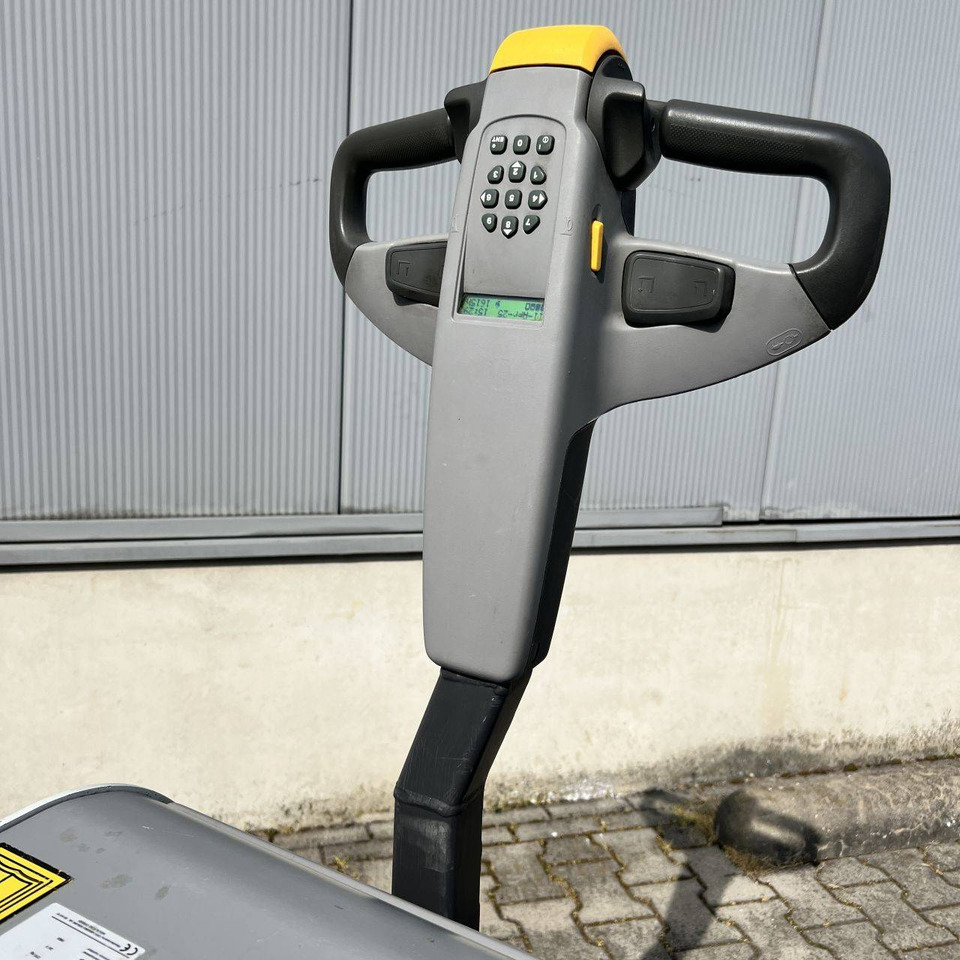 Unicarriers PLL180 - Porta-palete: foto 4 Unicarriers PLL180 - Porta-palete: foto 4