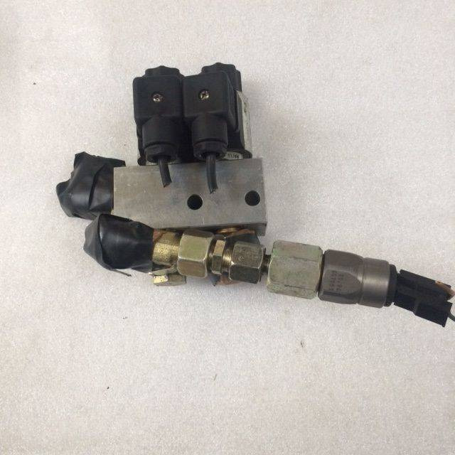 Valve Block for jungheinrich EJE C20 - Válvula hidráulica para Equipamento de movimentação: foto 2 Valve Block for jungheinrich EJE C20 - Válvula hidráulica para Equipamento de movimentação: foto 2