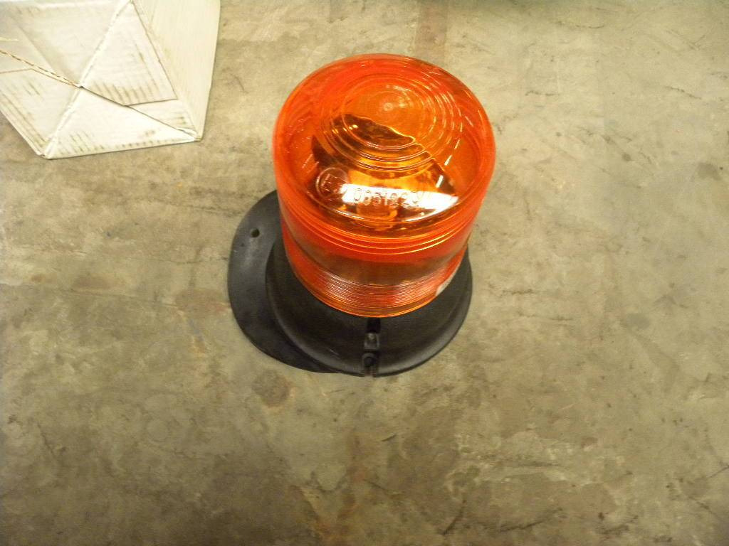 Warning light Rotofresnel - Iluminação para Equipamento de movimentação: foto 2 Warning light Rotofresnel - Iluminação para Equipamento de movimentação: foto 2