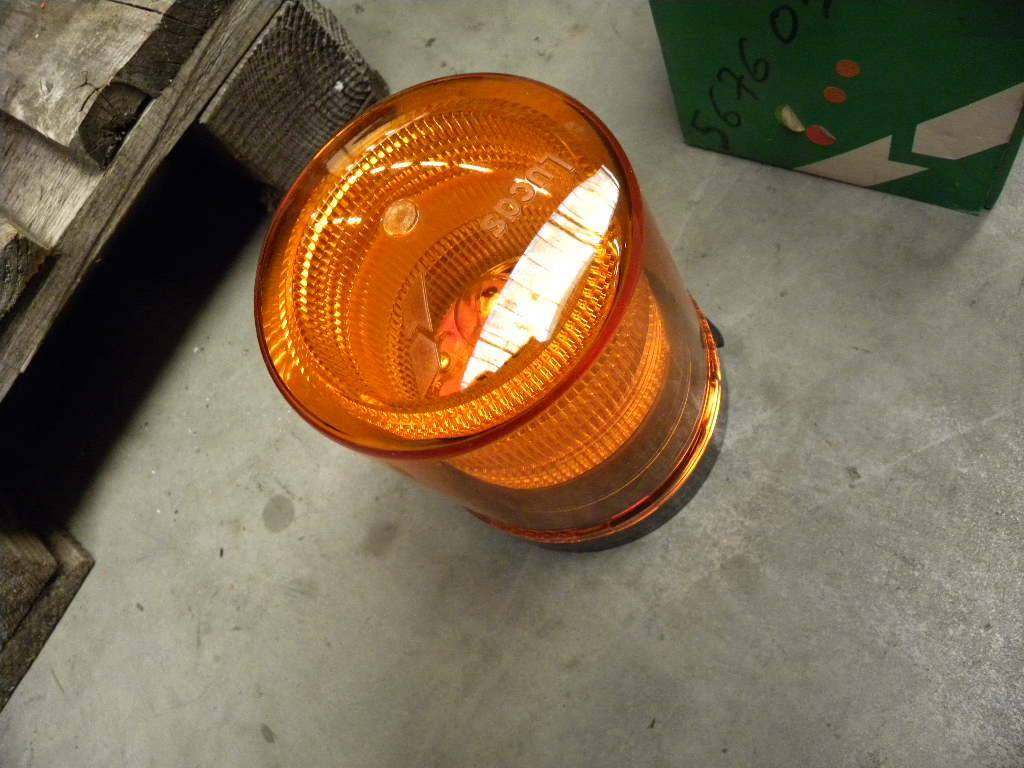 Warning light from Lucas - Iluminação para Equipamento de movimentação: foto 1 Warning light from Lucas - Iluminação para Equipamento de movimentação: foto 1