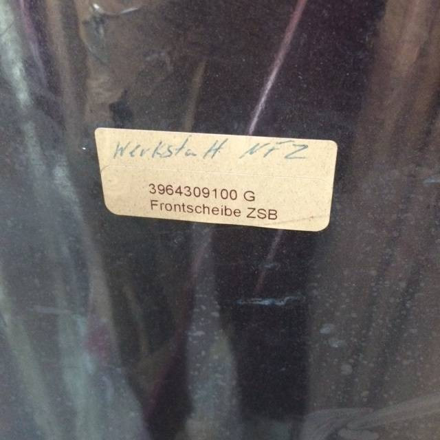 Wind screen PC Version plastic for Linde - Vidro e peças para Equipamento de movimentação: foto 2 Wind screen PC Version plastic for Linde - Vidro e peças para Equipamento de movimentação: foto 2