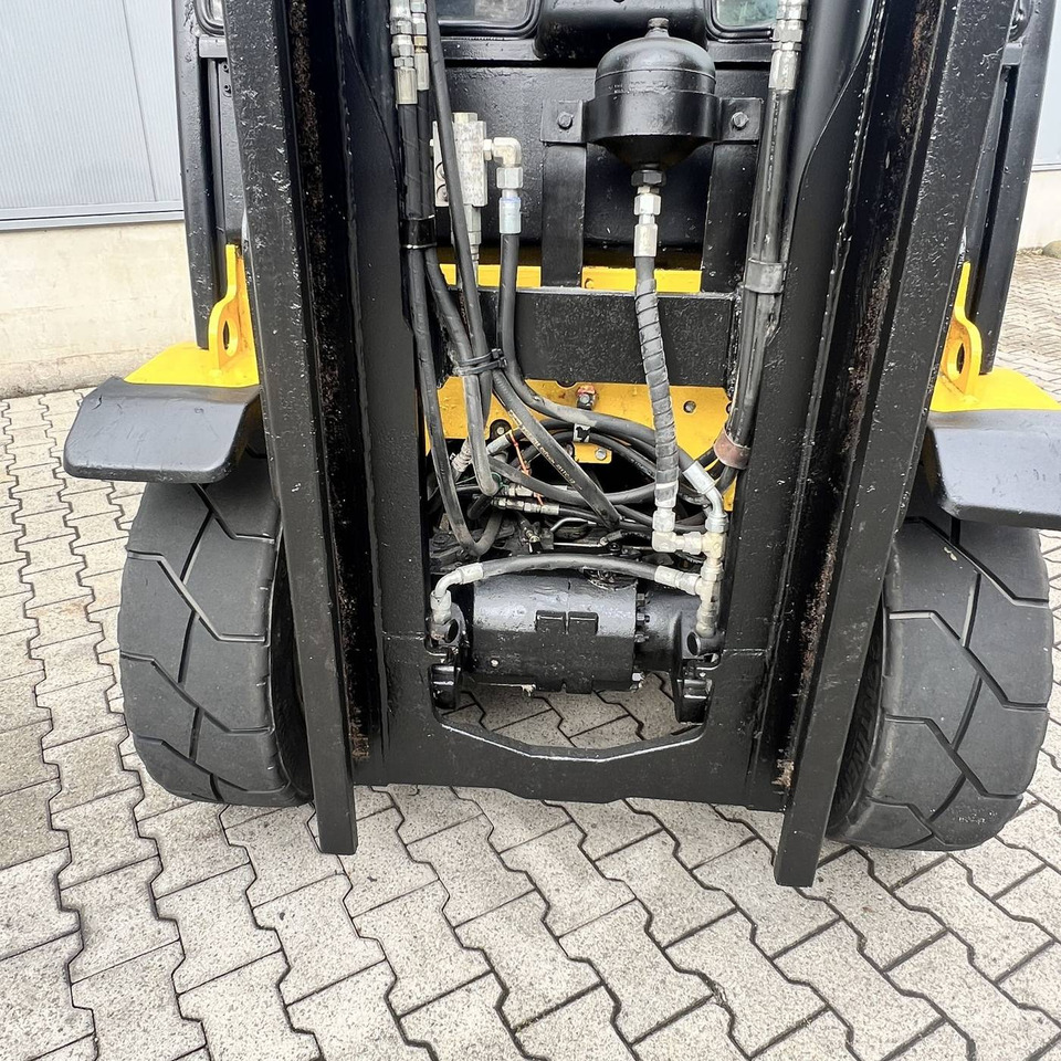 Empilhador a diesel Yale GDP55VX: foto 17 Empilhador a diesel Yale GDP55VX: foto 17