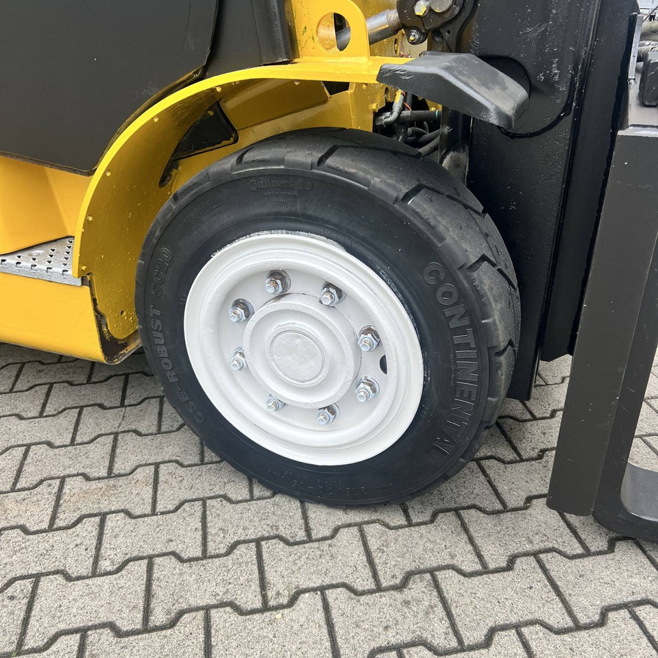 Empilhador a diesel Yale GDP55VX: foto 15 Empilhador a diesel Yale GDP55VX: foto 15