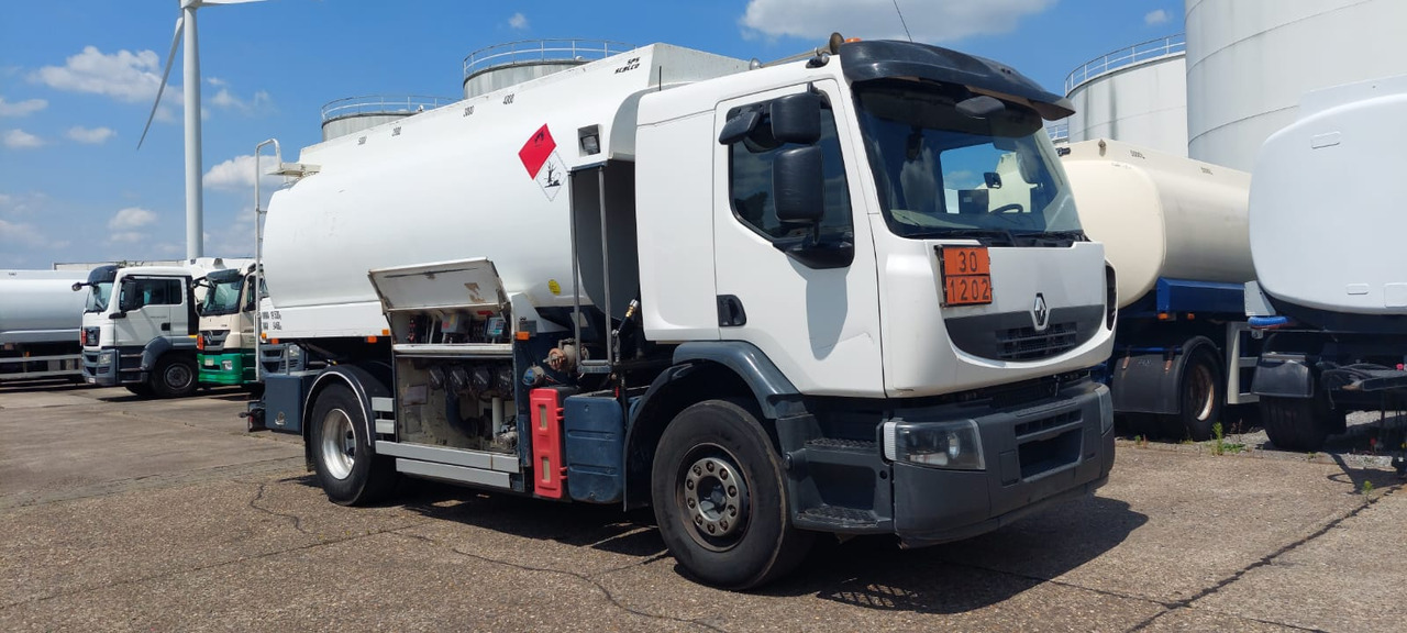 RENAULT - Camião cisterna: foto 4 RENAULT - Camião cisterna: foto 4