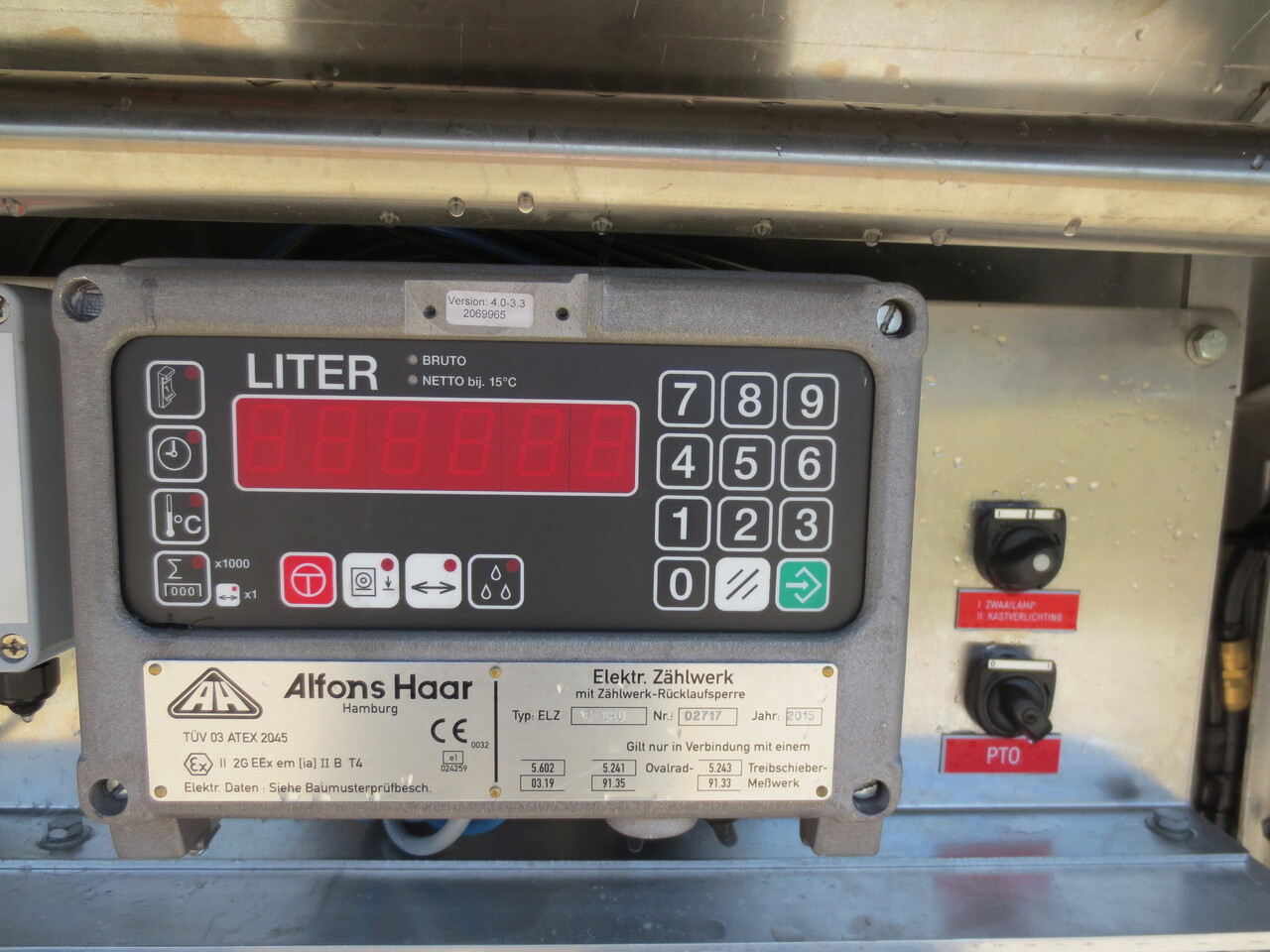 SCANIA G370 - Camião cisterna: foto 3 SCANIA G370 - Camião cisterna: foto 3