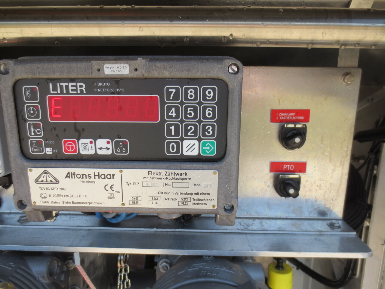 SCANIA G370 - Camião cisterna: foto 3 SCANIA G370 - Camião cisterna: foto 3