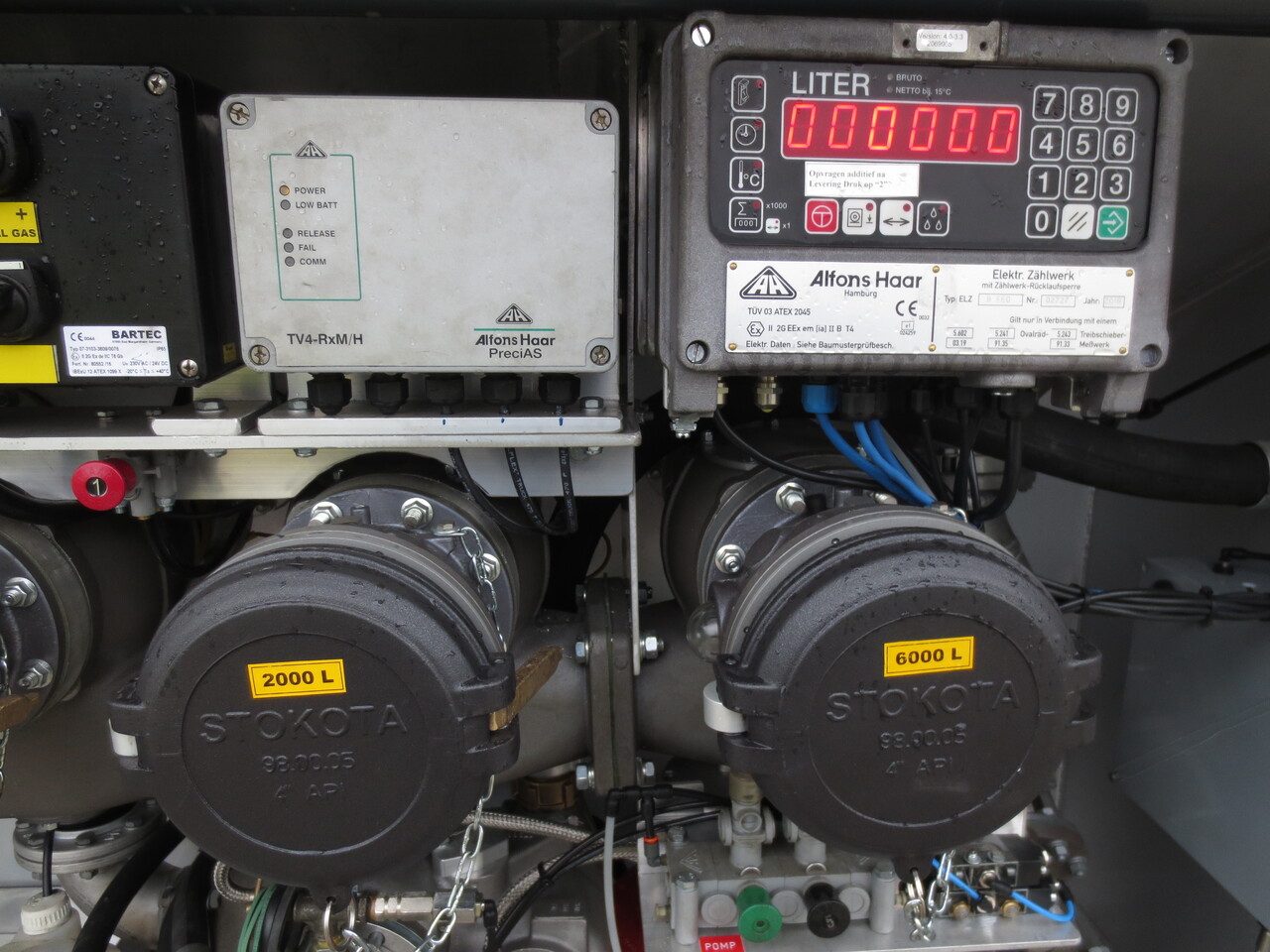 SCANIA G370 - Camião cisterna: foto 3 SCANIA G370 - Camião cisterna: foto 3