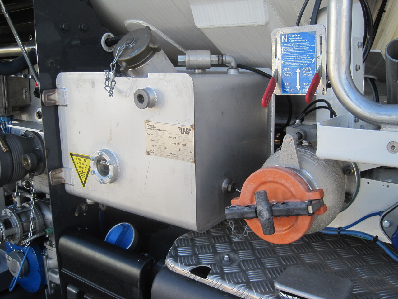 SCANIA G370 - Camião cisterna: foto 5 SCANIA G370 - Camião cisterna: foto 5