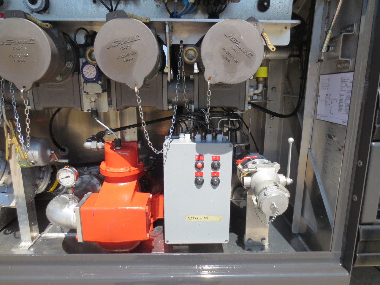 SCANIA G370 - Camião cisterna: foto 4 SCANIA G370 - Camião cisterna: foto 4