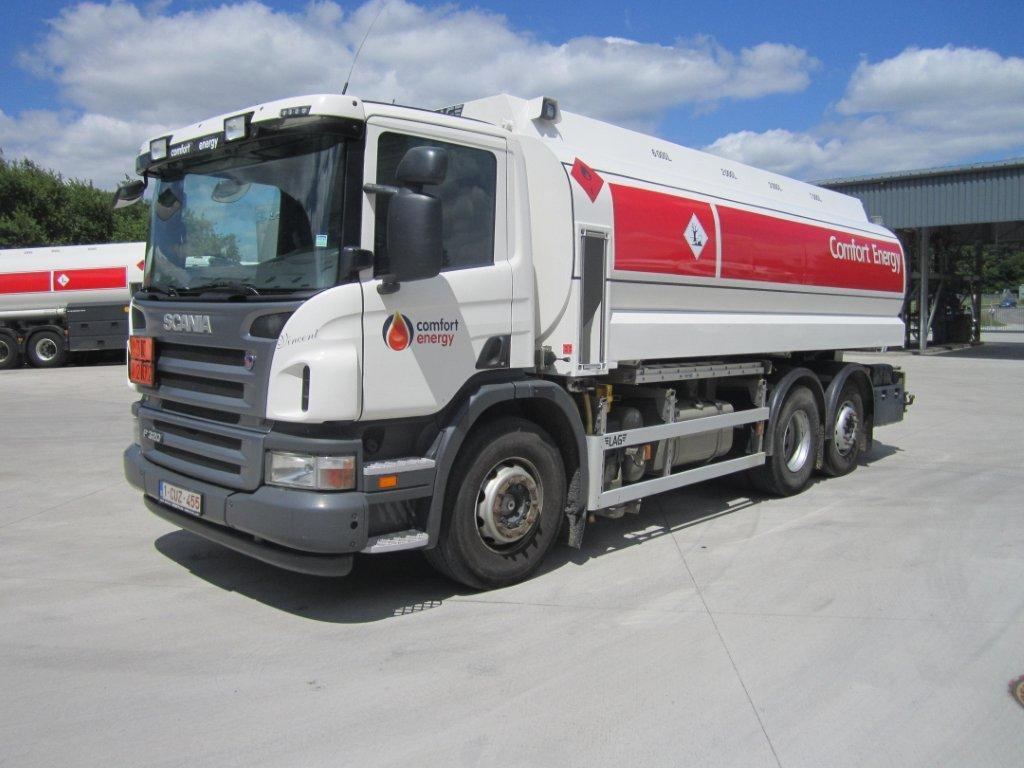 Scania P320 - Camião cisterna: foto 1 Scania P320 - Camião cisterna: foto 1