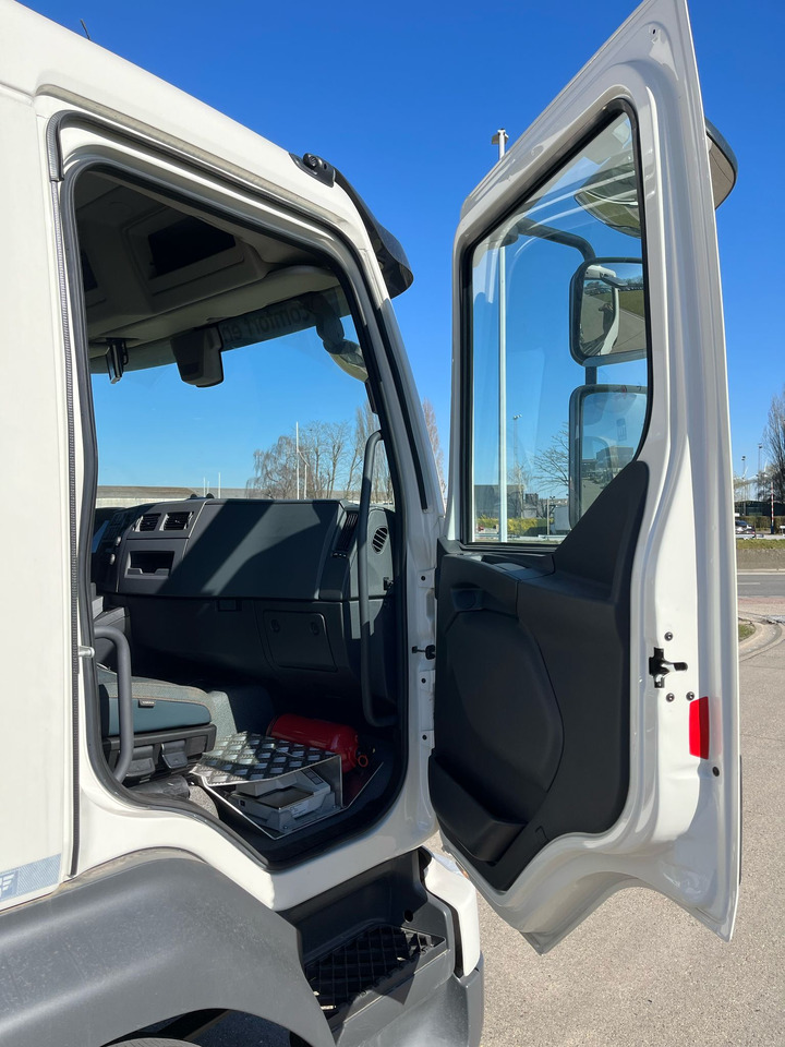 VOLVO FL - Camião cisterna: foto 3 VOLVO FL - Camião cisterna: foto 3