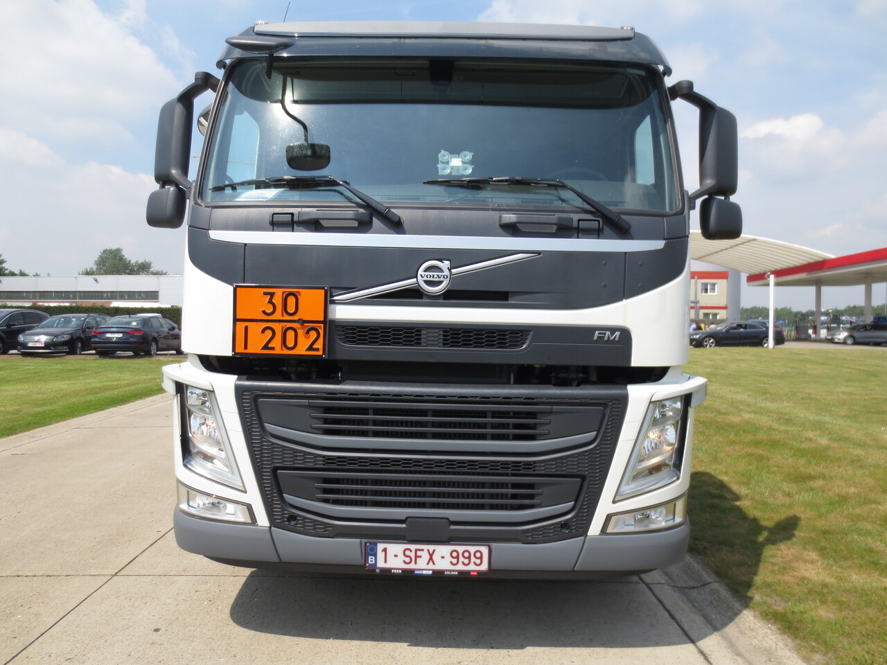 VOLVO FM - Camião cisterna: foto 3 VOLVO FM - Camião cisterna: foto 3