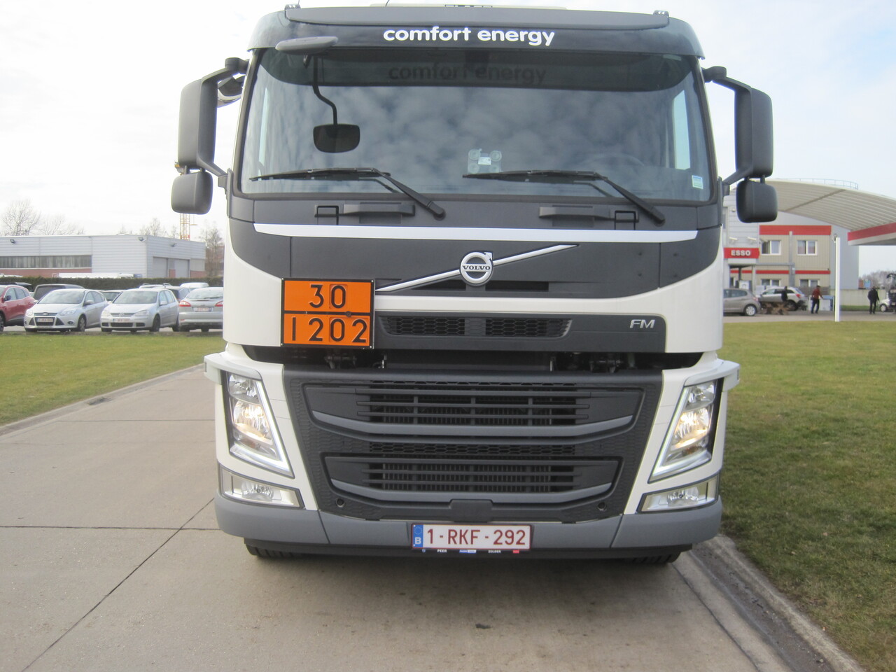 VOLVO FM - Camião cisterna: foto 3 VOLVO FM - Camião cisterna: foto 3