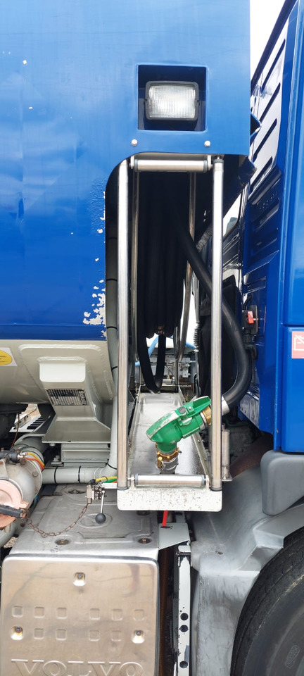 VOLVO FM - Camião cisterna: foto 4 VOLVO FM - Camião cisterna: foto 4