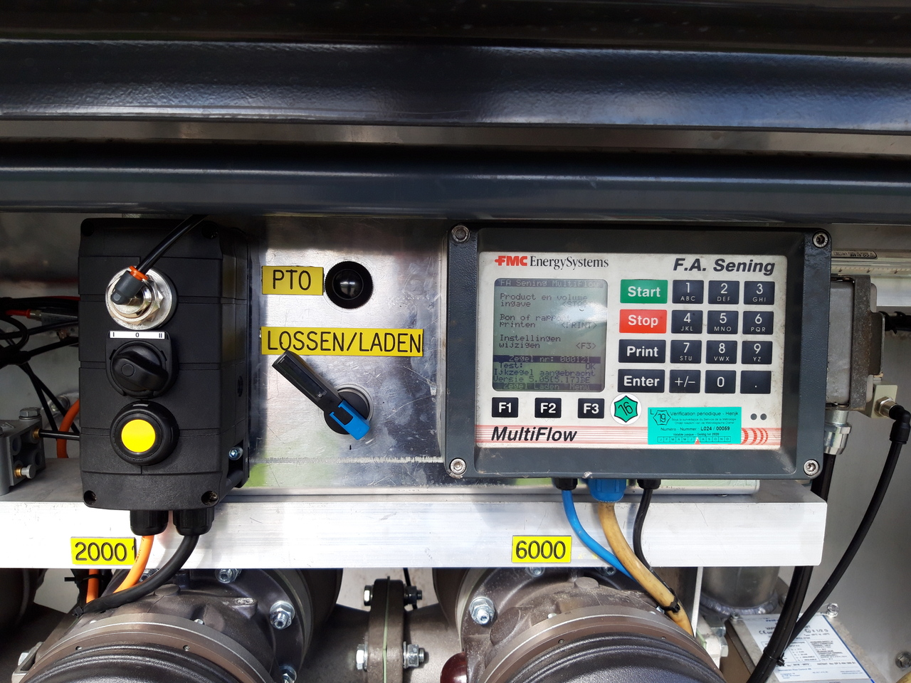 VOLVO FM - Camião cisterna: foto 4 VOLVO FM - Camião cisterna: foto 4