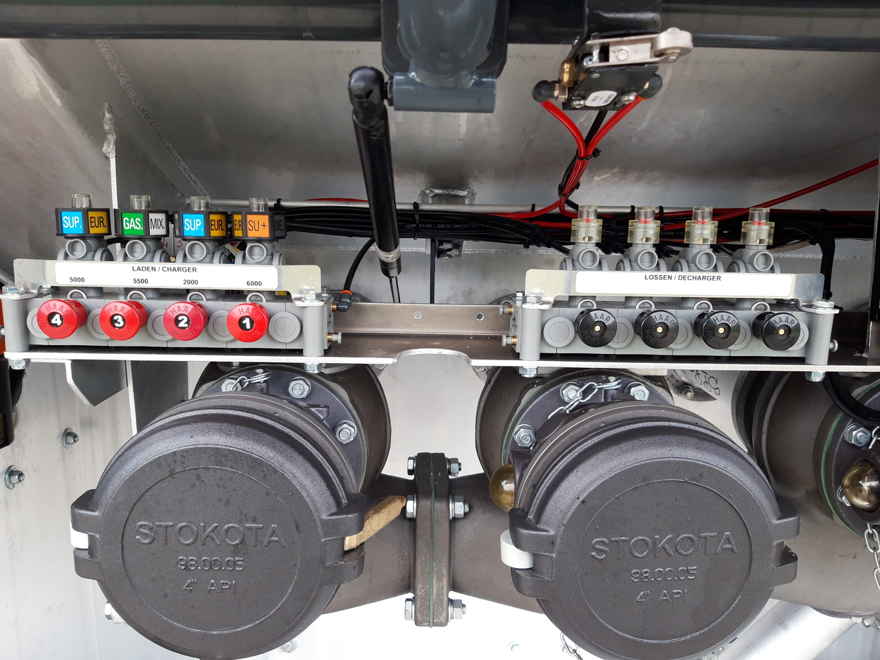 VOLVO FM - Camião cisterna: foto 3 VOLVO FM - Camião cisterna: foto 3