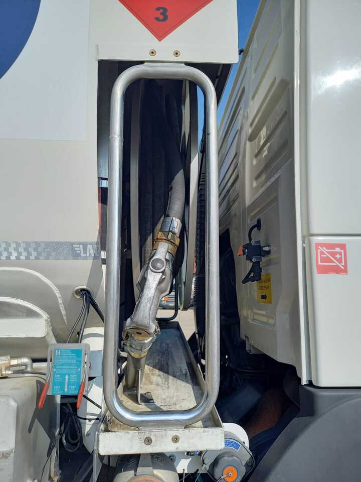 VOLVO FM - Camião cisterna: foto 3 VOLVO FM - Camião cisterna: foto 3