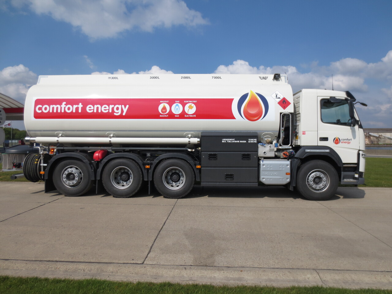 Camião cisterna Volvo FM: foto 11