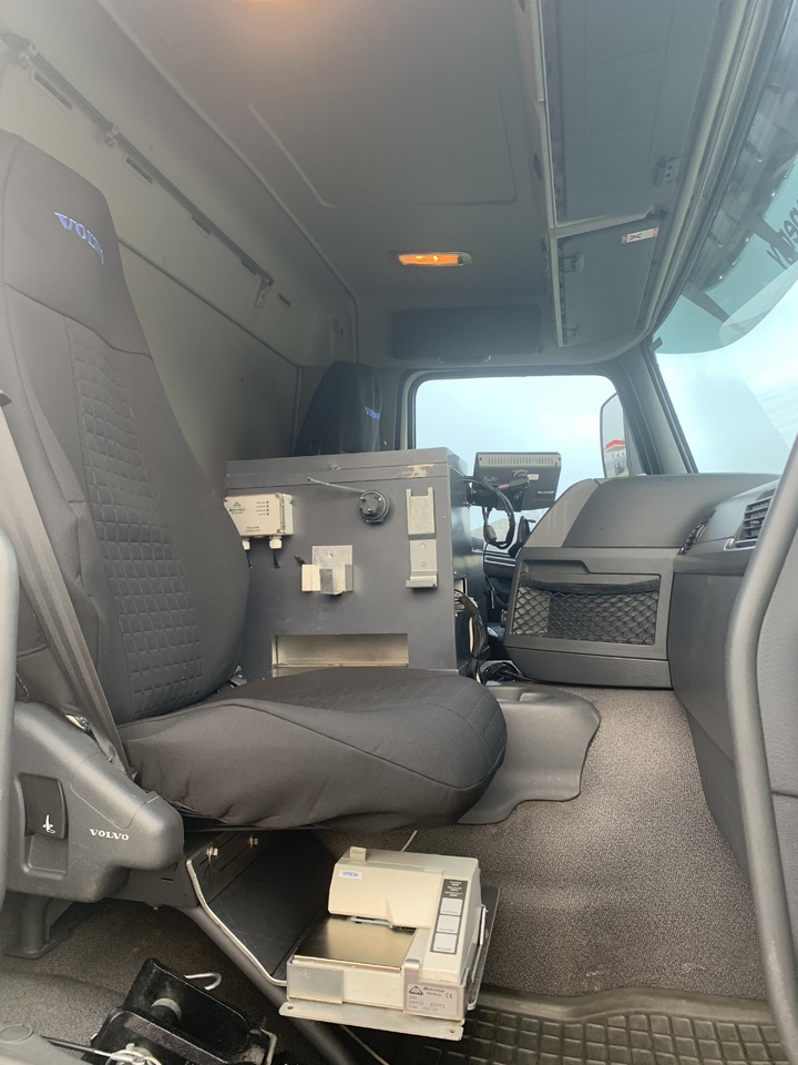 Volvo FMFH - Camião cisterna: foto 4 Volvo FMFH - Camião cisterna: foto 4