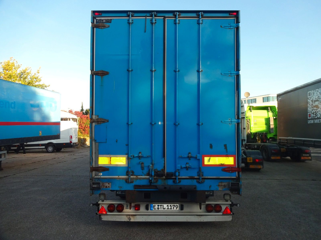 Kel-Berg 3 x Koffer, Doppelstock mit Balken - Semi-reboque furgão: foto 4 Kel-Berg 3 x Koffer, Doppelstock mit Balken - Semi-reboque furgão: foto 4