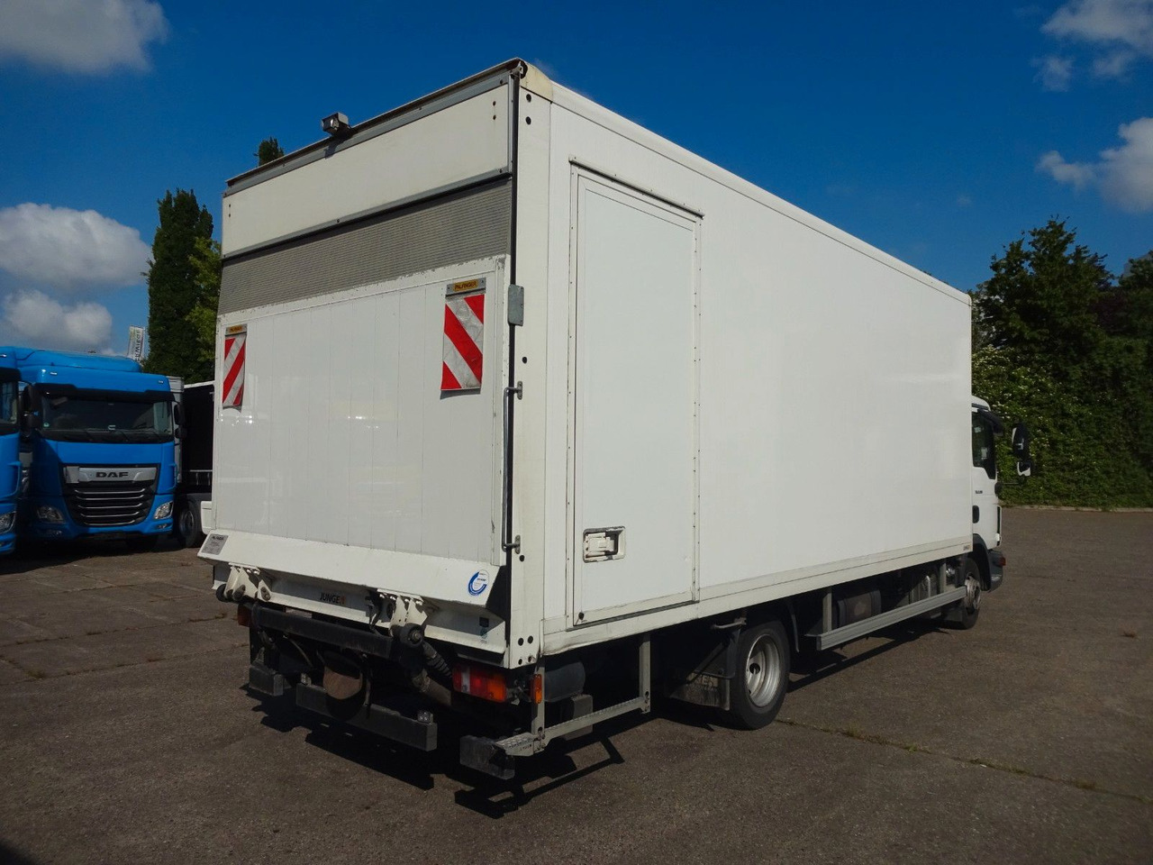 MAN TGL 8.190, LBW, Luft, Tempomat, Standheizung - Carrinha de contentor: foto 5 MAN TGL 8.190, LBW, Luft, Tempomat, Standheizung - Carrinha de contentor: foto 5