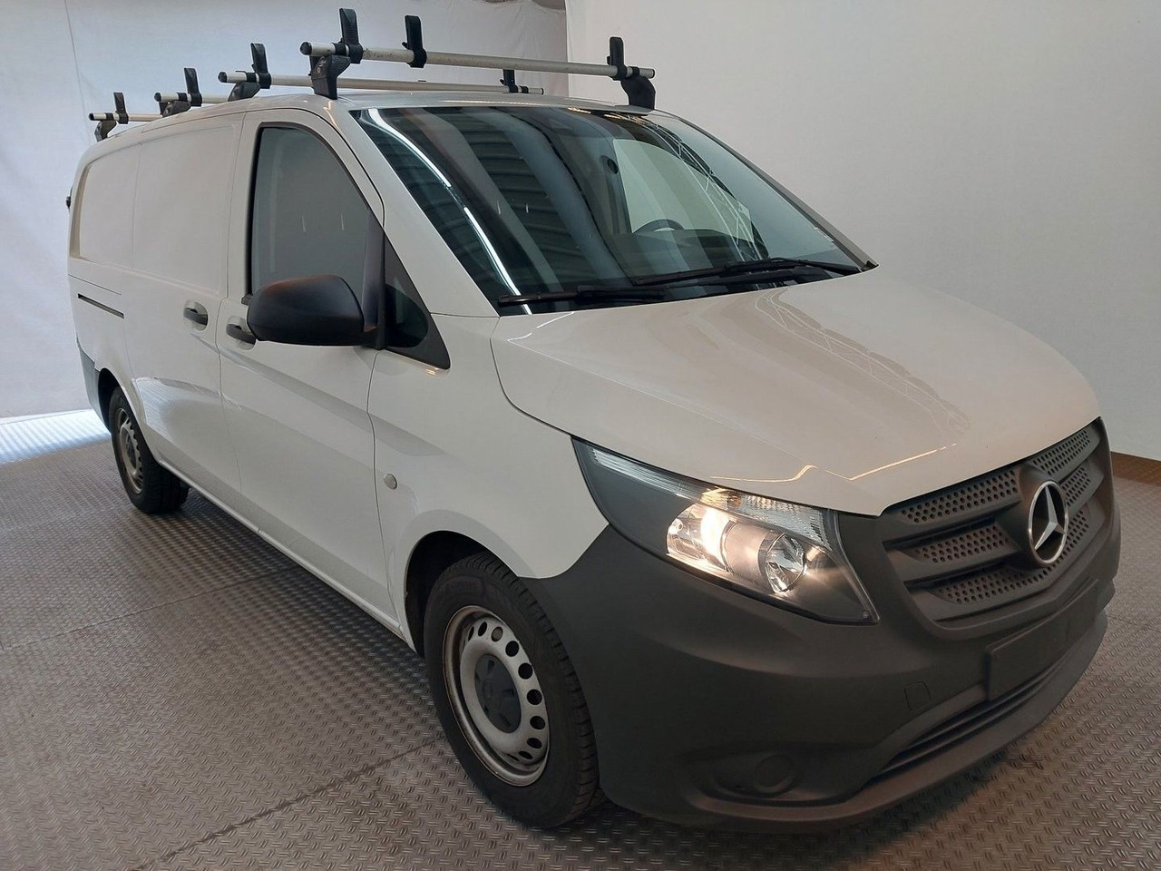 Furgão de passageiros Mercedes-Benz Vito Kasten 114 CDI lang,Klima,AHK,Regale, Kamer: foto 1