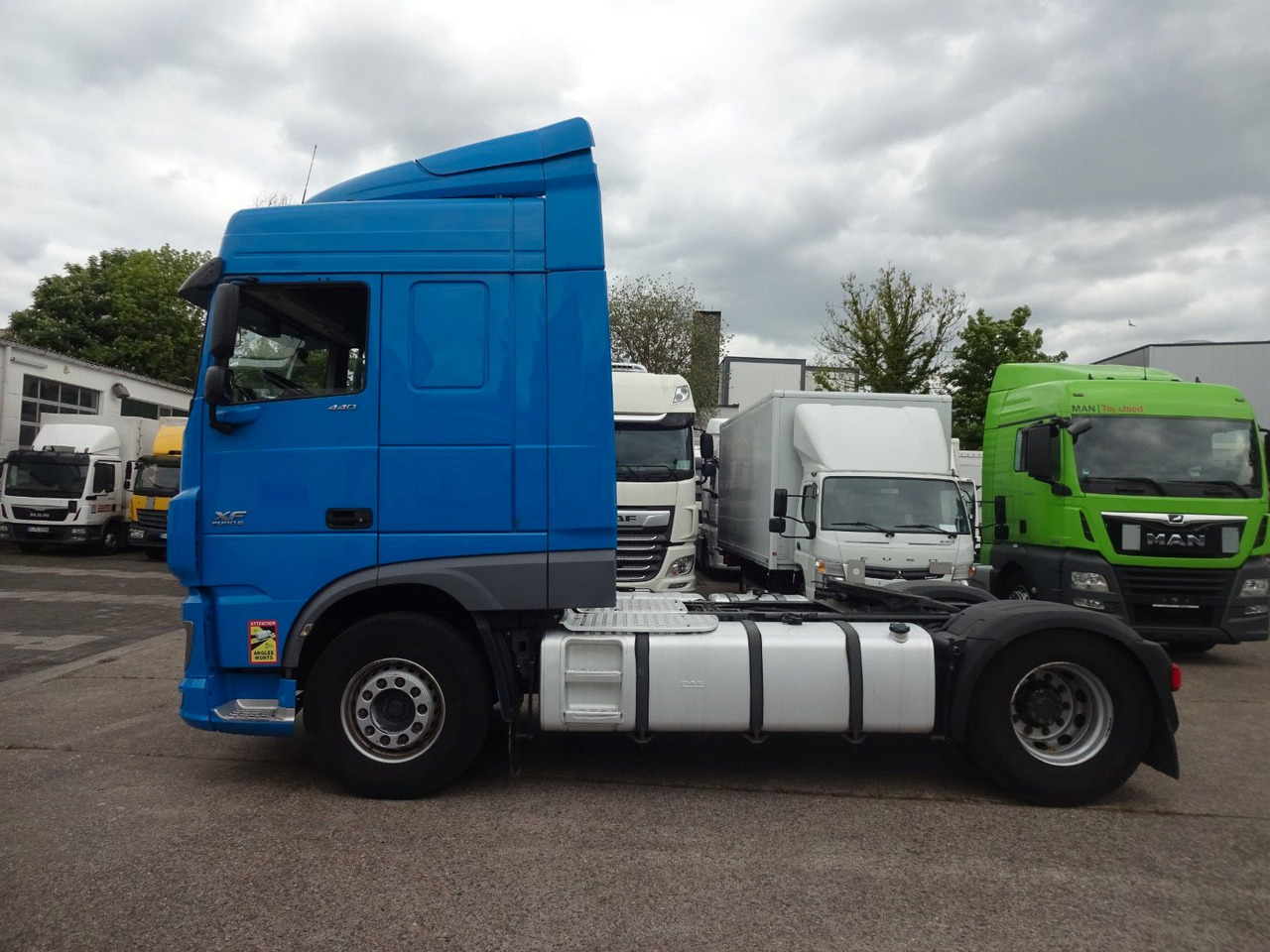 DAF XF 440, SC, Klima, 2 x Tank, Intarder, Standklim - Tractor: foto 4 DAF XF 440, SC, Klima, 2 x Tank, Intarder, Standklim - Tractor: foto 4