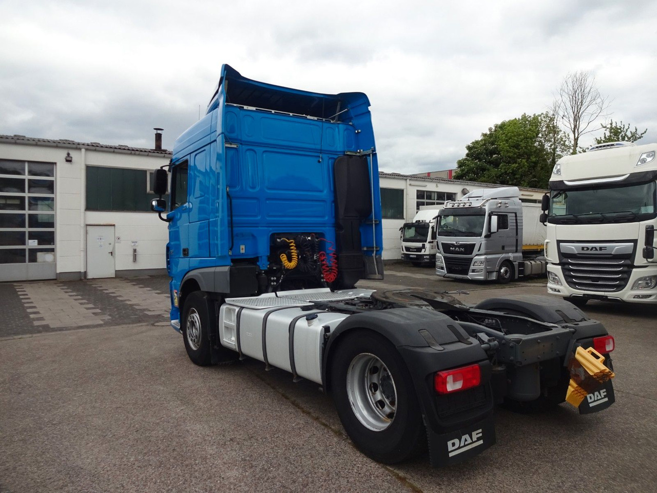 DAF XF 440, SC, Klima, 2 x Tank, Intarder, Standklim - Tractor: foto 5 DAF XF 440, SC, Klima, 2 x Tank, Intarder, Standklim - Tractor: foto 5