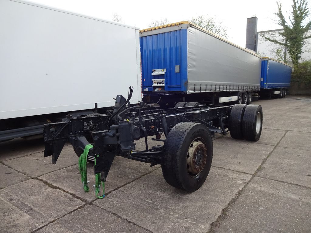 MAN TGX 18.480, Chassis mit Hinterachse, Bj-2016 - Tractor: foto 1 MAN TGX 18.480, Chassis mit Hinterachse, Bj-2016 - Tractor: foto 1