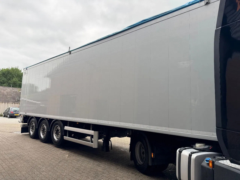 Knapen Trailers K200 11M Agrar 71m3 Cargo Floor Liftas SAF Schijfremmen 6.920 KG - Semi-reboque piso móvel: foto 4 Knapen Trailers K200 11M Agrar 71m3 Cargo Floor Liftas SAF Schijfremmen 6.920 KG - Semi-reboque piso móvel: foto 4