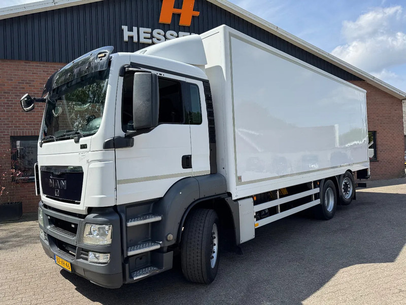 MAN TGS 26.320 EEV Koffer Stuuras AHK 2.500KG LBW 479.810! NL TRUCK - Camião furgão: foto 1 MAN TGS 26.320 EEV Koffer Stuuras AHK 2.500KG LBW 479.810! NL TRUCK - Camião furgão: foto 1