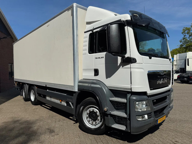 MAN TGS 26.320 EEV Koffer Stuuras AHK 3.000KG LBW 337.340KM! NL TRUCK - Camião furgão: foto 4 MAN TGS 26.320 EEV Koffer Stuuras AHK 3.000KG LBW 337.340KM! NL TRUCK - Camião furgão: foto 4
