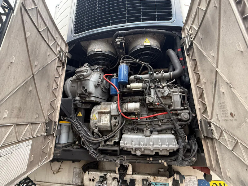 Locação financeira de Schmitz Cargobull SKO 24 5x Meatrails Rohrbahnen Fleisch Carrier Vector 1950MT let op!! vol vleeshaken en 2 reservewielen Schmitz Cargobull SKO 24 5x Meatrails Rohrbahnen Fleisch Carrier Vector 1950MT let op!! vol vleeshaken en 2 reservewielen: foto 13