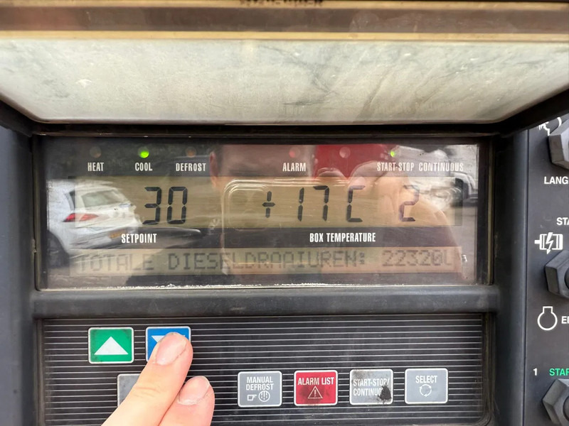 Locação financeira de Schmitz Cargobull SKO 24 5x Meatrails Rohrbahnen Fleisch Carrier Vector 1950MT let op!! vol vleeshaken en 2 reservewielen Schmitz Cargobull SKO 24 5x Meatrails Rohrbahnen Fleisch Carrier Vector 1950MT let op!! vol vleeshaken en 2 reservewielen: foto 11