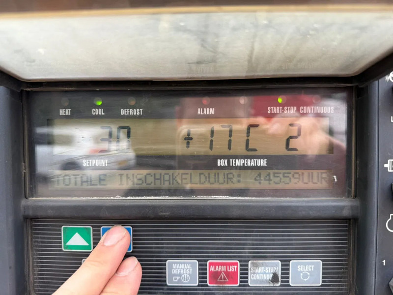 Locação financeira de Schmitz Cargobull SKO 24 5x Meatrails Rohrbahnen Fleisch Carrier Vector 1950MT let op!! vol vleeshaken en 2 reservewielen Schmitz Cargobull SKO 24 5x Meatrails Rohrbahnen Fleisch Carrier Vector 1950MT let op!! vol vleeshaken en 2 reservewielen: foto 12