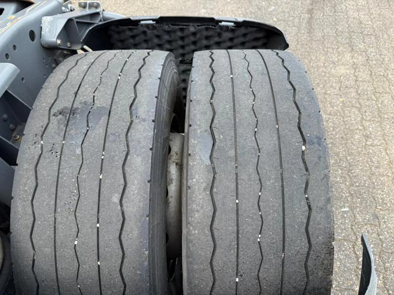 DAF CF 400 4X2 FT Space Cab Side skirts - Tractor: foto 5 DAF CF 400 4X2 FT Space Cab Side skirts - Tractor: foto 5