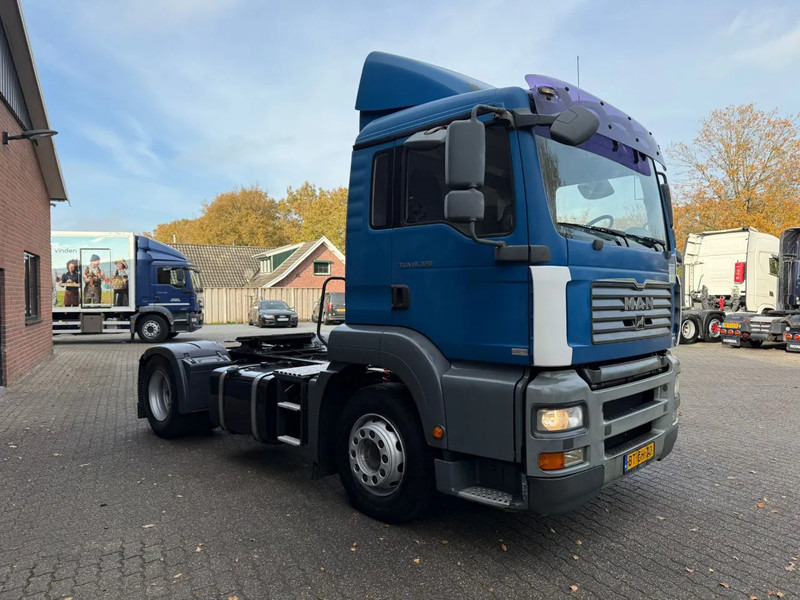 MAN TGA 18.320 Dagcabine 694.410KM NL Truck - Tractor: foto 2 MAN TGA 18.320 Dagcabine 694.410KM NL Truck - Tractor: foto 2