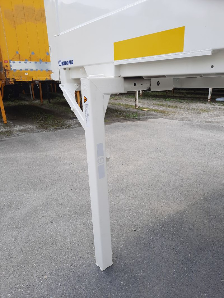 Krone BDF-System, 7.450 mm lang - Carroçaria para furgões: foto 1 Krone BDF-System, 7.450 mm lang - Carroçaria para furgões: foto 1