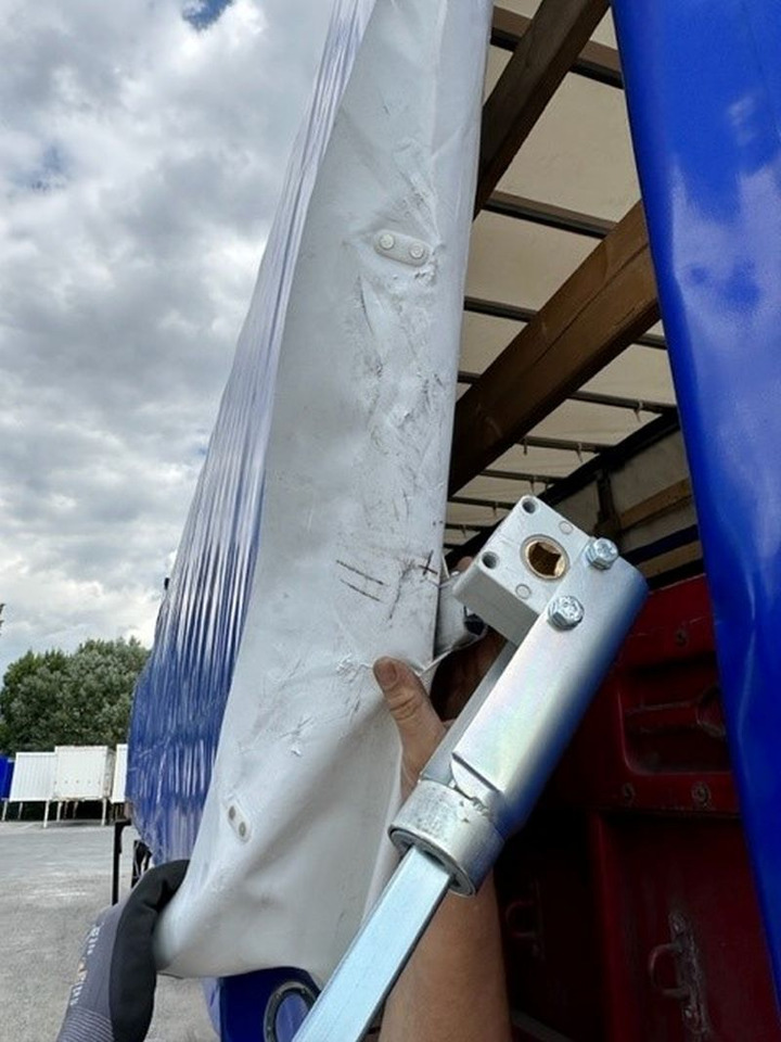 Krone BDF-System, 7.450 mm lang, neue ROLLFIXPLANE in RAL 5002 Ultramarinblau, - Toldo carroçaria: foto 2 Krone BDF-System, 7.450 mm lang, neue ROLLFIXPLANE in RAL 5002 Ultramarinblau, - Toldo carroçaria: foto 2