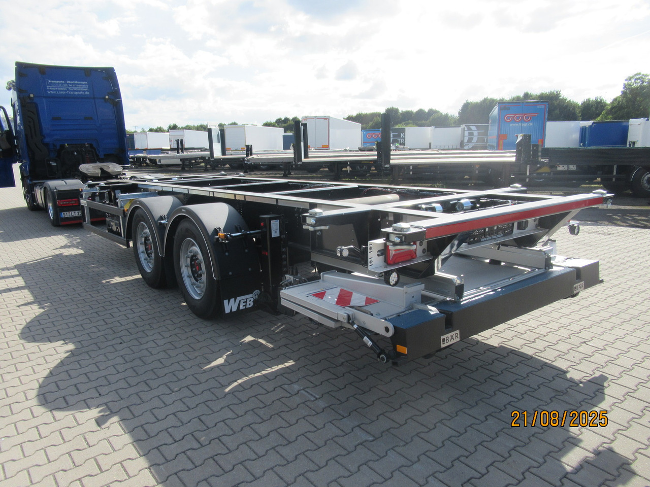 System Trailers BDF-System, Standard ohne Zulassung, mit Ladebordwand - Reboque furgão: foto 4 System Trailers BDF-System, Standard ohne Zulassung, mit Ladebordwand - Reboque furgão: foto 4